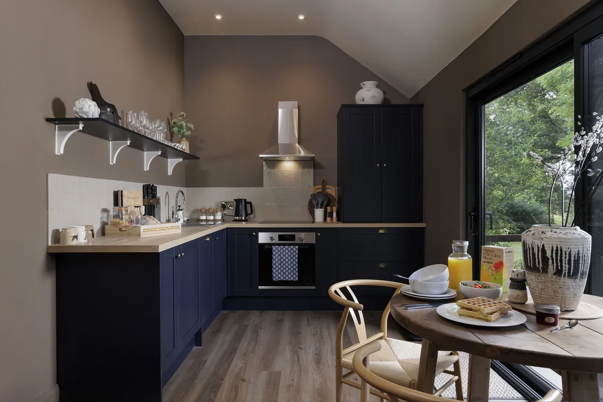 Calming colouring in the kitchen and dining area